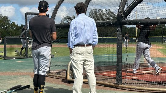 'Just talking:' Reynolds on his photos with Nutting, where things stand taken in Bradenton, Fla. (Pirates)